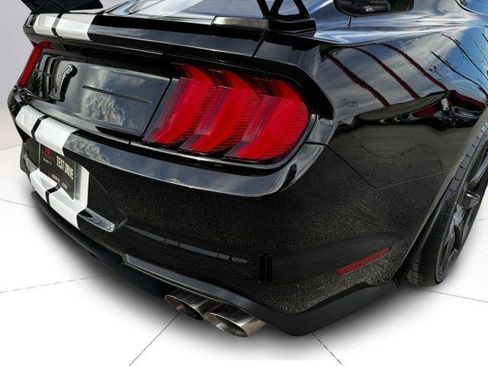Used 2021 Ford Mustang Shelby GT500 w/ Carbon Fiber Track Pack RWD image 18