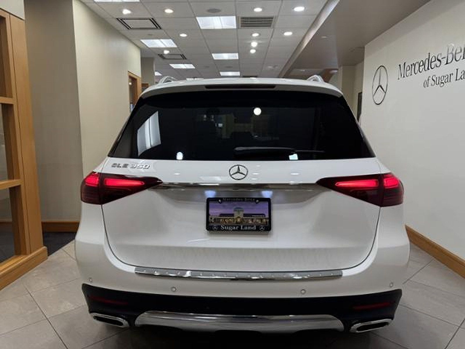 Used 2026 Mercedes-Benz GLE 350 4MATIC image 4