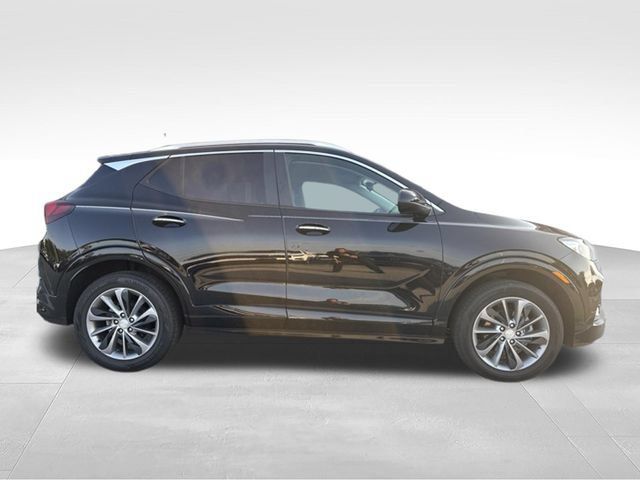 Used 2023 Buick Encore GX Select w/ Sport Touring Package AWD/4WD image 4