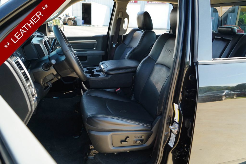 Used 2017 RAM 3500 Laramie AWD/4WD image 7