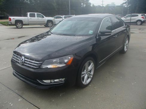 Used 2014 Volkswagen Passat TDI SEL Premium FWD image 5