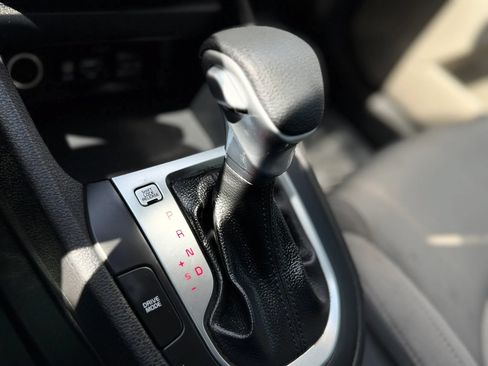 Used 2020 Kia Forte LXS FWD image 15