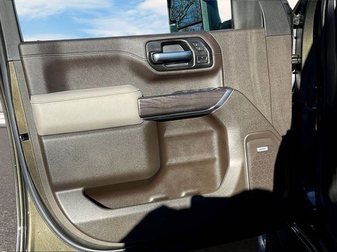 Used 2022 Chevrolet Silverado 3500 LTZ w/ LTZ Plus Package image 13