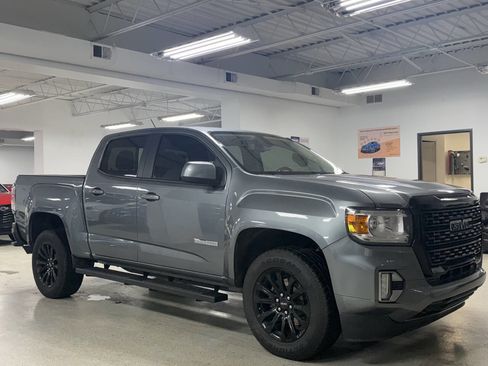 Used 2022 GMC Canyon Elevation w/ Elevation Premium Package image 2