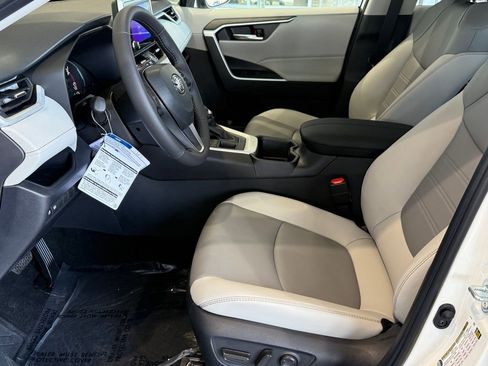 New 2025 Toyota RAV4 XLE Premium image 17