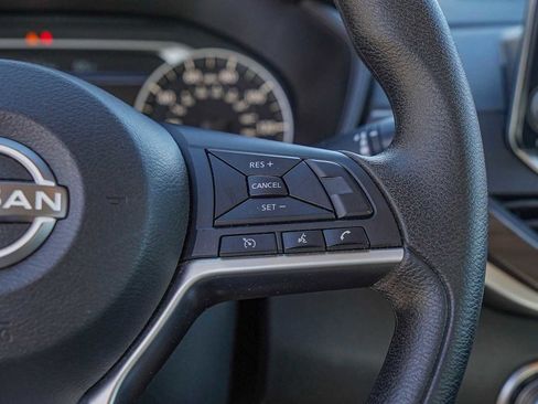 Used 2024 Nissan Altima 2.5 SV image 14