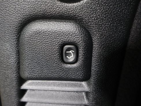 Used 2023 Dodge Durango R/T image 24