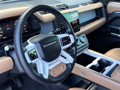 Used 2025 Land Rover Defender 110 S AWD/4WD image 18