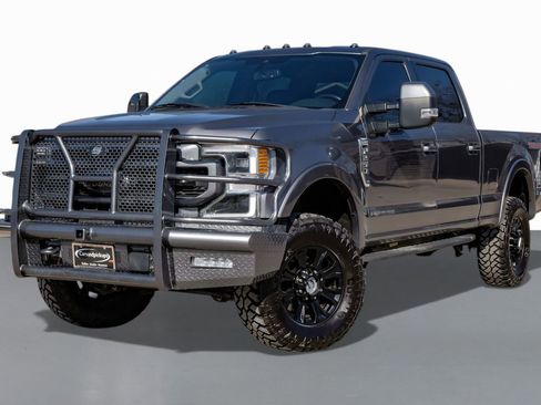 Used 2021 Ford F250 Lariat w/ Tremor Off-Road Package image 4