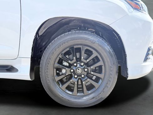 Used 2023 Lexus GX 460 Premium image 13