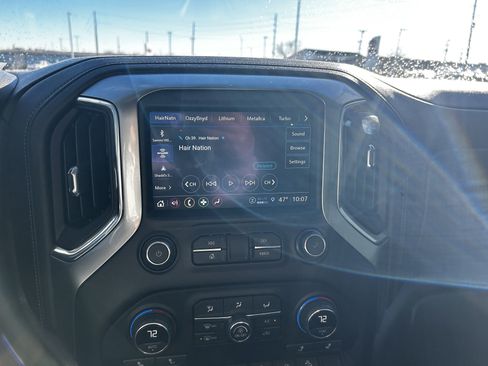 Used 2021 Chevrolet Silverado 1500 LT Trail Boss w/ Convenience Package II image 16