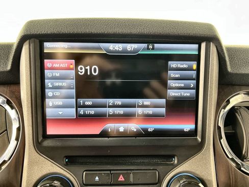 Used 2015 Ford F250 Lariat w/ Lariat Ultimate Package AWD/4WD image 14