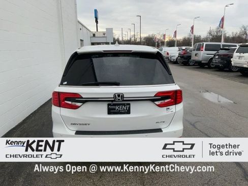 Used 2024 Honda Odyssey Elite image 7