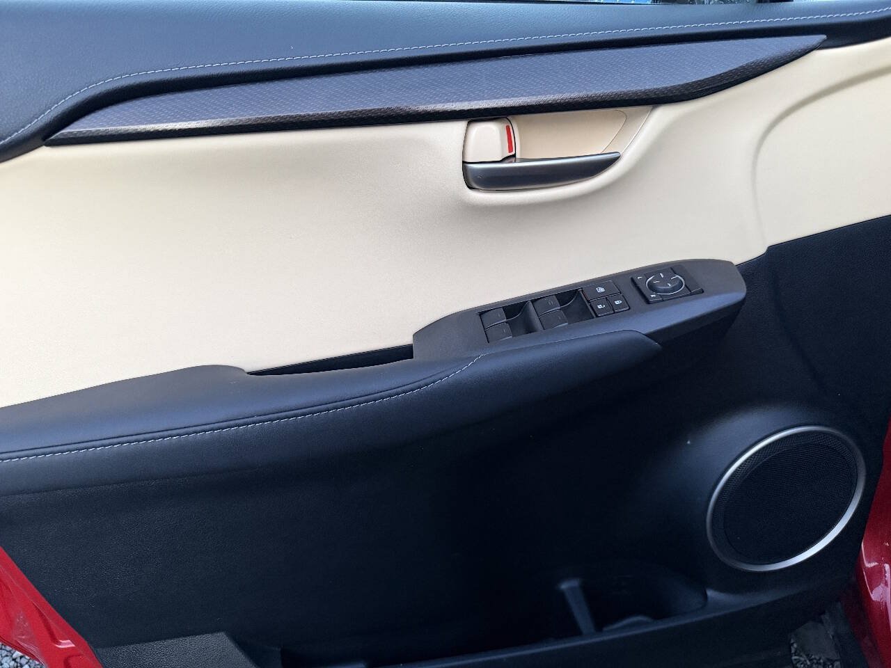 Used 2016 Lexus NX 200t FWD image 11
