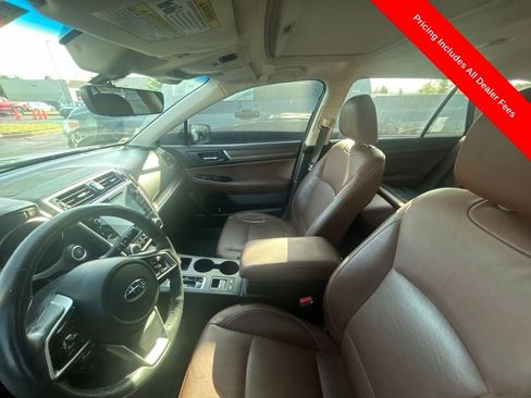Used 2018 Subaru Outback 3.6R Touring AWD/4WD image 10