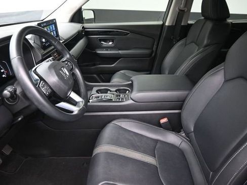 Certified 2025 Honda Pilot EX-L image 17