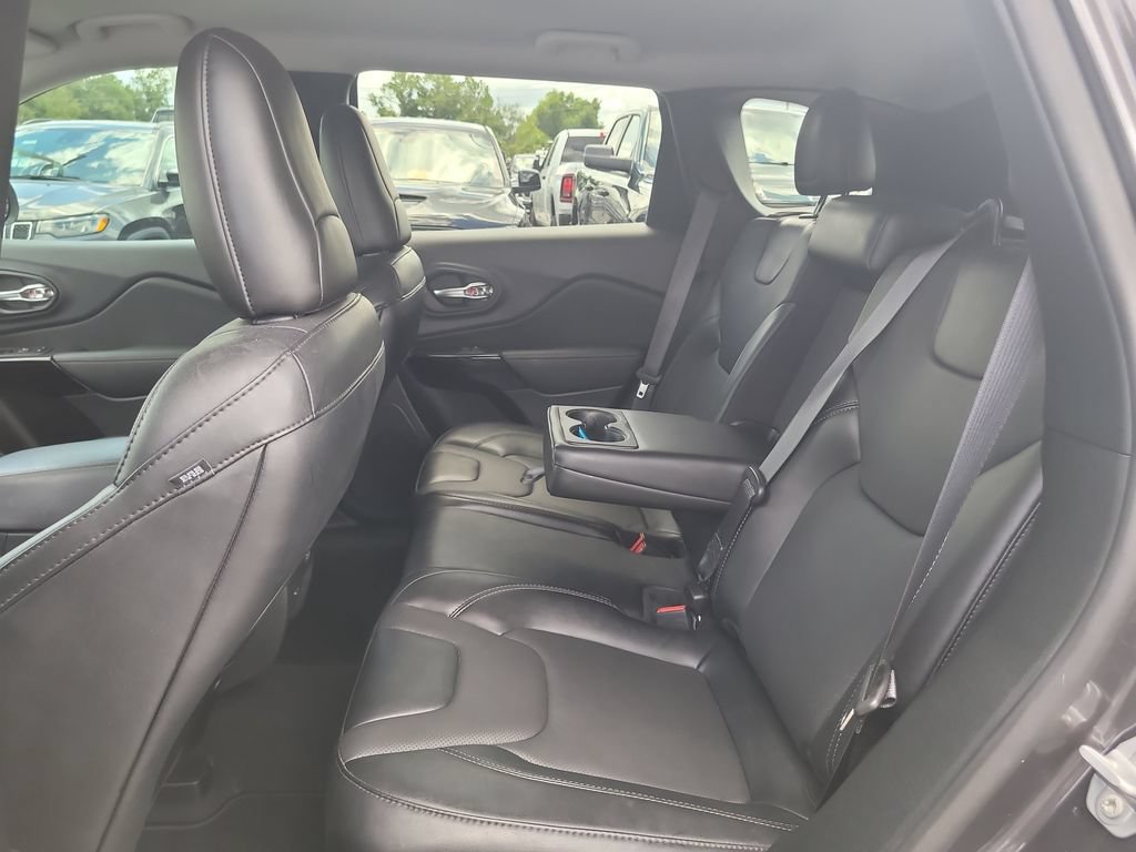 Used 2023 Jeep Cherokee Altitude Lux AWD/4WD image 14