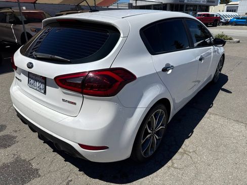 Used 2016 Kia Forte SX w/ SX Premium Technology Package FWD image 5