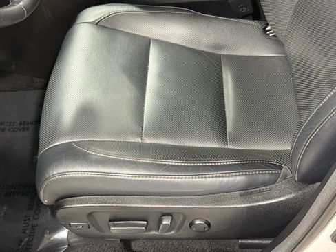 Used 2018 Toyota Highlander Limited AWD/4WD image 20