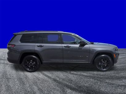 Used 2024 Jeep Grand Cherokee L Laredo