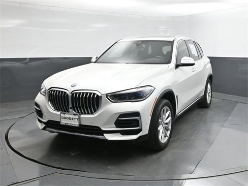 Certified 2023 BMW X5 sDrive40i w/ Executive Package image 30