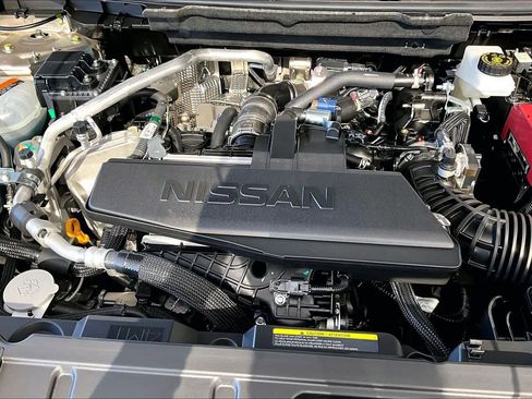 New 2026 Nissan Rogue Platinum image 17