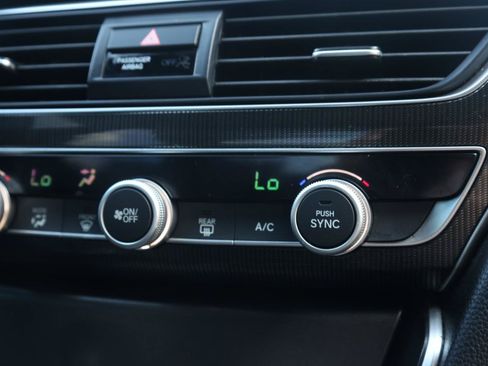 Used 2022 Honda Accord Sport image 11