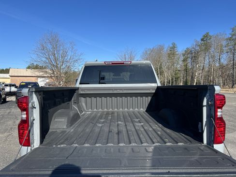 Used 2024 Chevrolet Silverado 2500 Custom w/ Custom Value Package AWD/4WD image 10