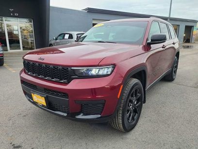 Used 2024 Jeep Grand Cherokee L Laredo