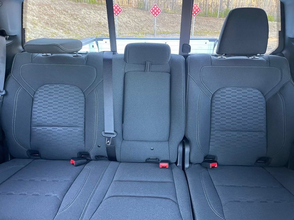 New 2026 RAM 1500 Big Horn AWD/4WD image 20