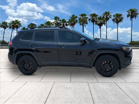 Used 2023 Jeep Cherokee Altitude Lux AWD/4WD image 8