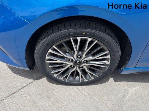 Certified 2022 Kia Forte GT-Line FWD image 8