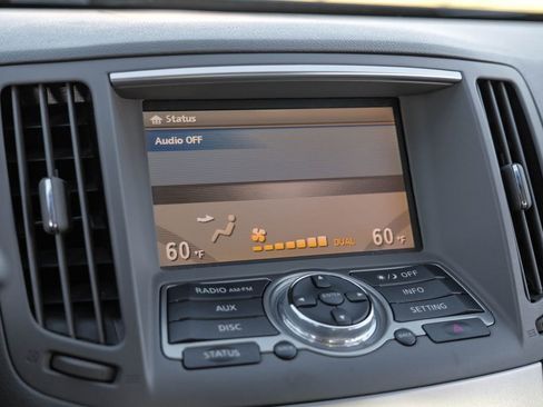 Used 2012 INFINITI G37 x w/ Premium Pkg image 27