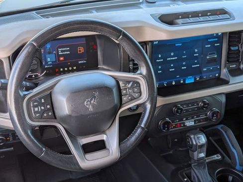 Used 2022 Ford Bronco Wildtrak image 12