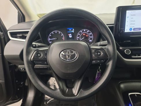 Used 2024 Toyota Corolla LE image 31