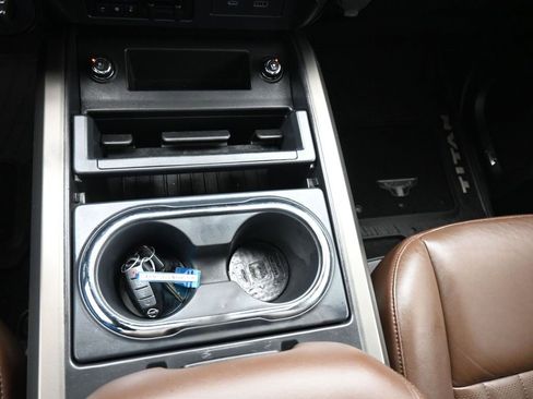 Used 2021 Nissan Titan Platinum Reserve w/ Moonroof Package image 21