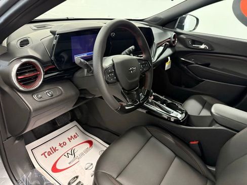 New 2026 Chevrolet Trax RS w/ Sunroof Package image 12