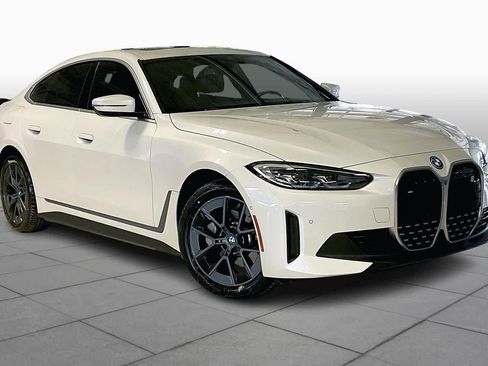 Certified 2024 BMW i4 eDrive35 w/ Premium Package image 3