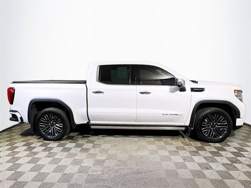 Used 2022 GMC Sierra 1500 Denali Ultimate image 9