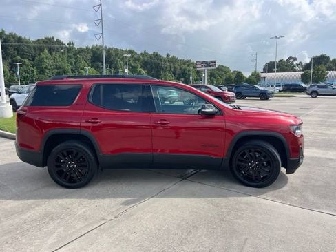 Used 2023 GMC Acadia SLT w/ Elevation Edition FWD image 10