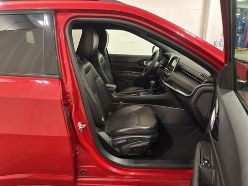 Used 2023 Jeep Compass Limited image 11