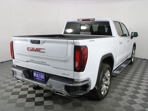 New 2026 GMC Sierra 1500 SLT image 27