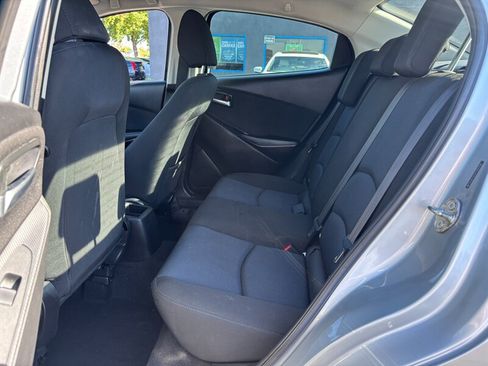 Used 2018 Toyota Yaris iA FWD image 11
