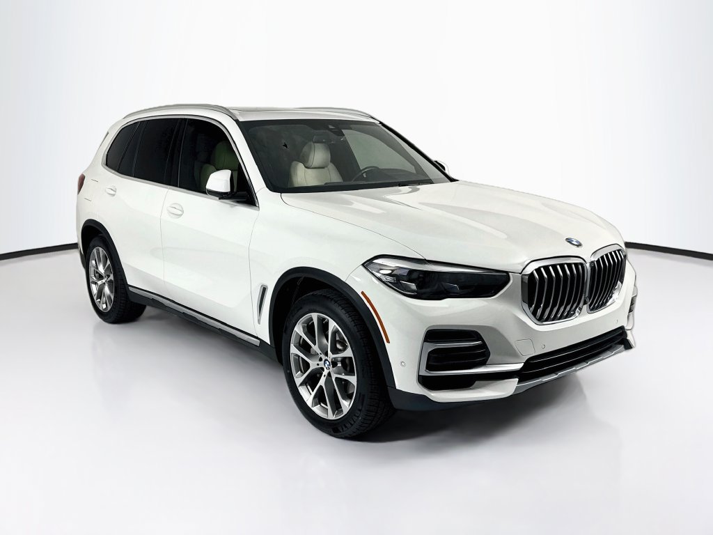 Used 2022 BMW X5 sDrive40i w/ Parking Assistance Package RWD image 3
