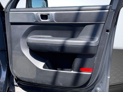 Used 2025 Hyundai Santa Fe SEL FWD image 24