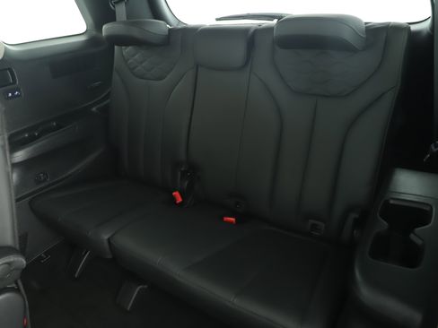 Used 2022 Hyundai Palisade Limited image 13