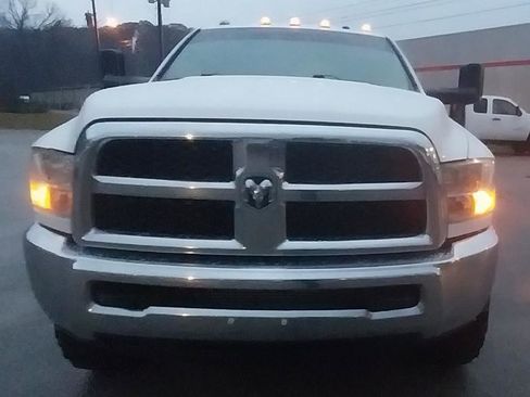 Used 2017 RAM 2500 Tradesman w/ Chrome Appearance Group image 4