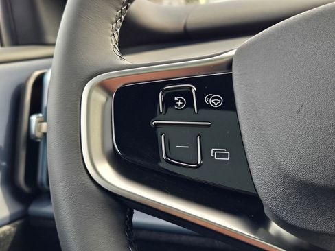 New 2026 Volvo EX30 Plus w/ Climate Package image 17