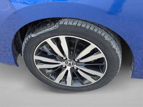 Used 2020 Honda Fit EX image 25