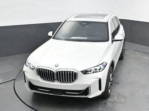New 2026 BMW X5 xDrive40i w/ Parking Assistance Package image 44
